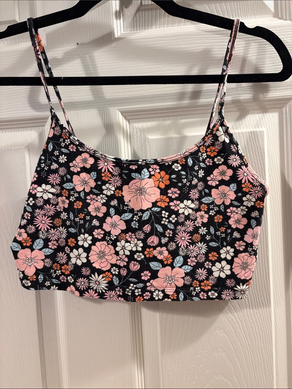 Forever 21 Floral Spaghetti Strap Crop Top in Black and Pink